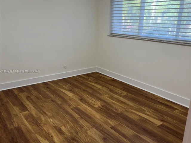 13190 SW 75th Ave, Pinecrest FL 33156