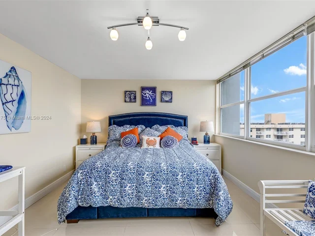 1400 S Ocean Dr # 1102, Hollywood FL 33019