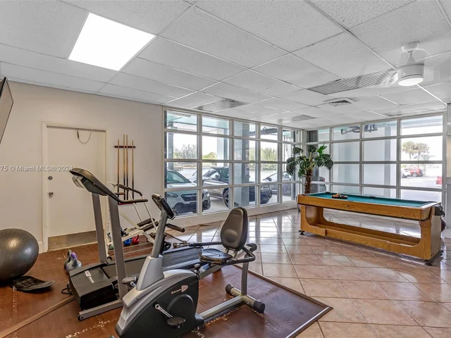 1400 S Ocean Dr # 1102, Hollywood FL 33019