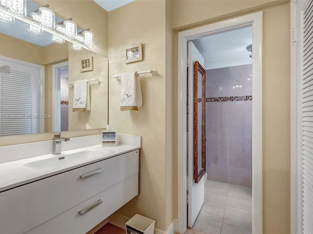 1400 S Ocean Dr # 1102, Hollywood FL 33019