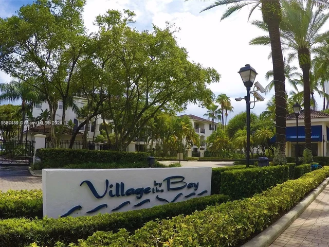 3255 NE 184th St # 12101, Aventura FL 33160