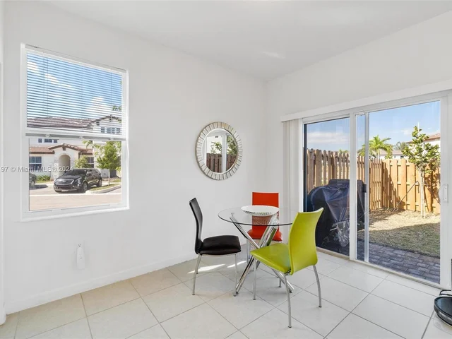 12130 NW 23rd Ct, Miami FL 33167