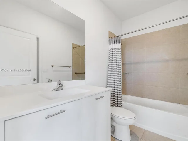 12130 NW 23rd Ct, Miami FL 33167