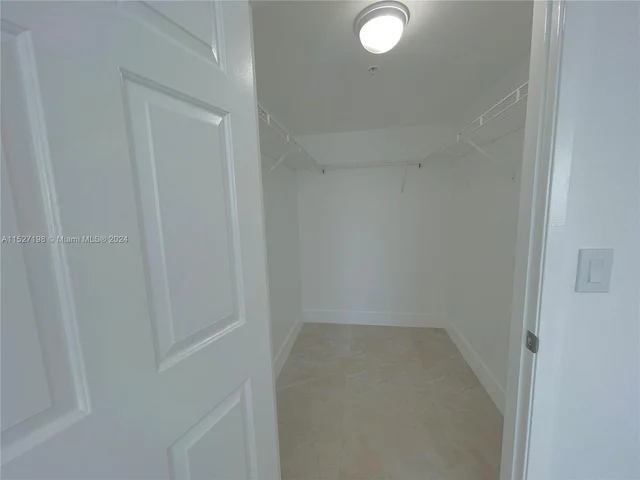 2640 S University Dr # 201, Davie FL 33328