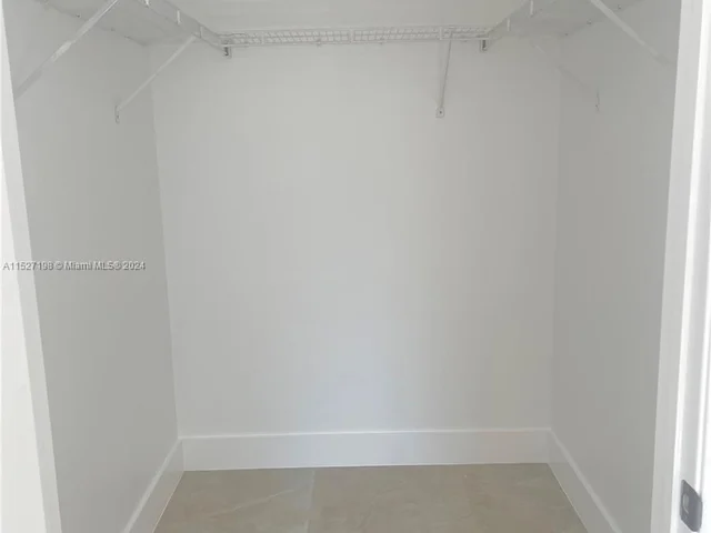 2640 S University Dr # 201, Davie FL 33328