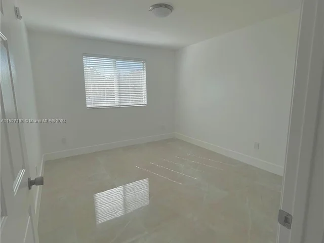 2640 S University Dr # 201, Davie FL 33328