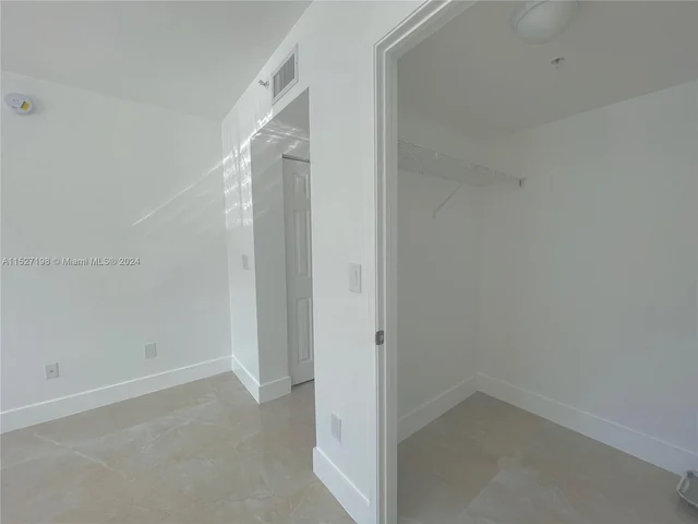 2640 S University Dr # 201, Davie FL 33328