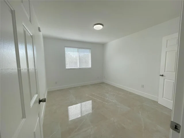 2640 S University Dr # 201, Davie FL 33328