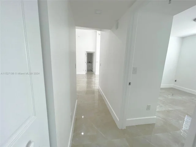 2640 S University Dr # 201, Davie FL 33328