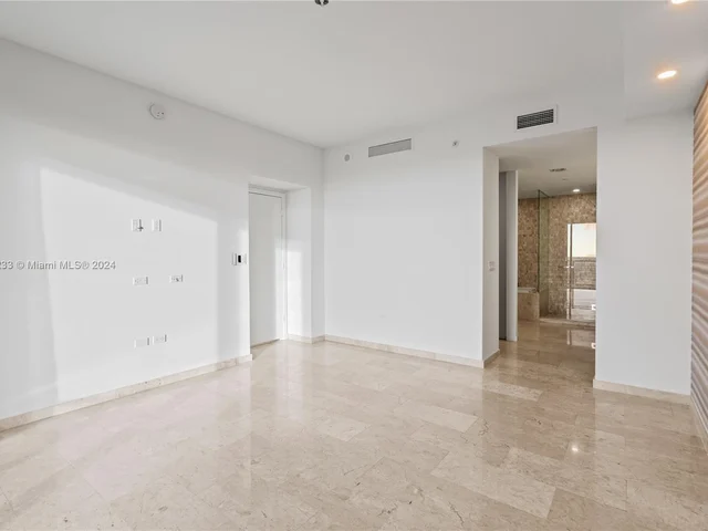 88 SW 7th ST # 2612, Miami FL 33130