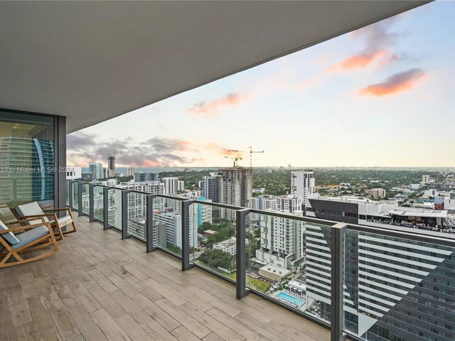 88 SW 7th ST # 2612, Miami FL 33130