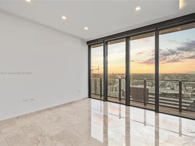 88 SW 7th ST # 2612, Miami FL 33130