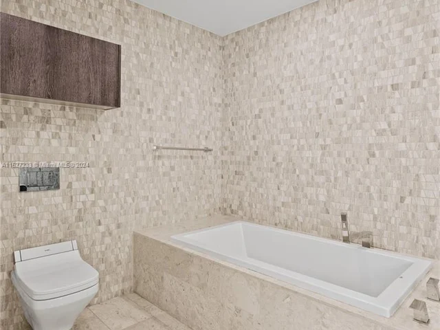 88 SW 7th ST # 2612, Miami FL 33130