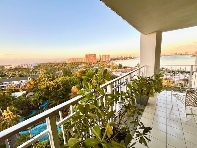 4000 Towerside Ter # 1109, Miami FL 33138