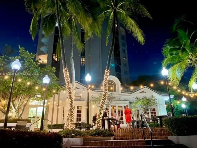 4000 Towerside Ter # 1109, Miami FL 33138