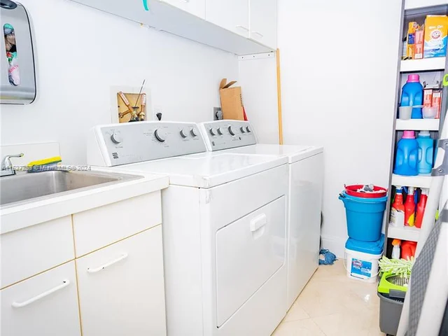 3801 NE 207th St, Aventura FL 33180