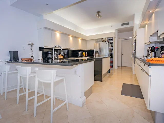 3801 NE 207th St, Aventura FL 33180