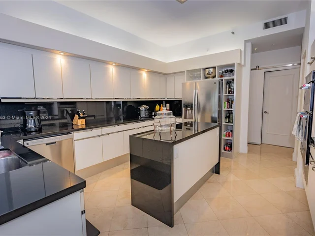 3801 NE 207th St, Aventura FL 33180