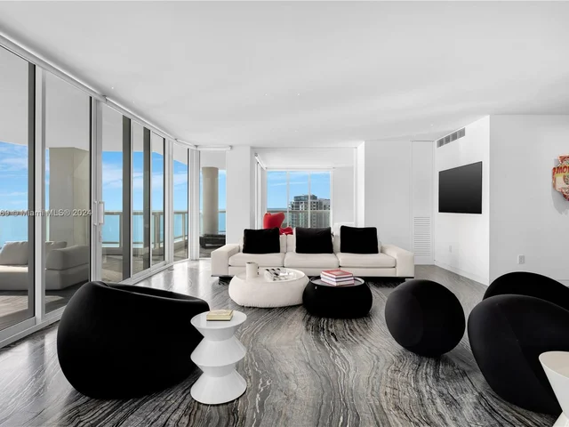 4201 Collins Ave # 1903, Miami Beach FL 33140