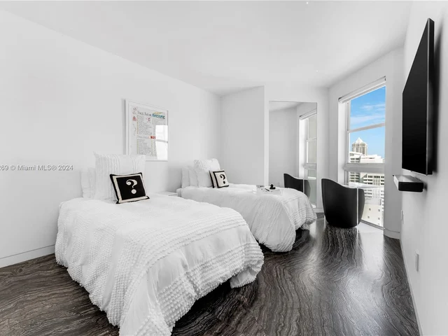 4201 Collins Ave # 1903, Miami Beach FL 33140