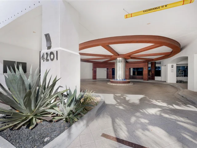 4201 Collins Ave # 1903, Miami Beach FL 33140