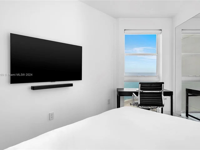 4201 Collins Ave # 1903, Miami Beach FL 33140