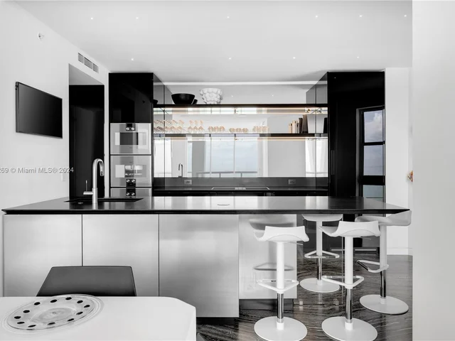 4201 Collins Ave # 1903, Miami Beach FL 33140