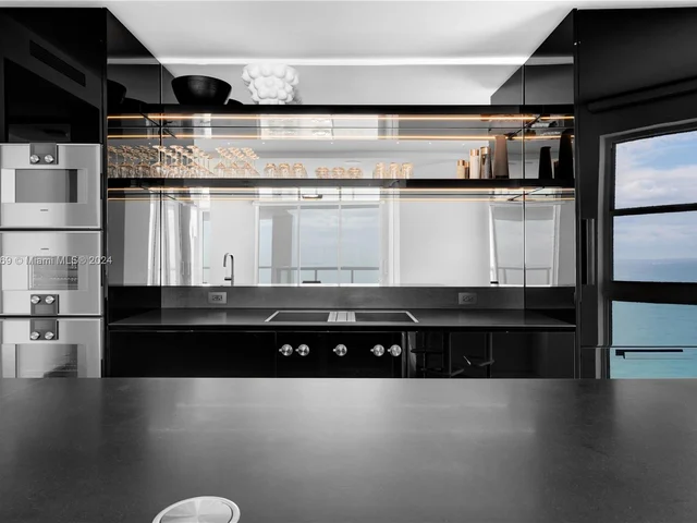 4201 Collins Ave # 1903, Miami Beach FL 33140