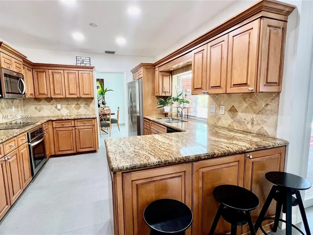 14605 SW 75th Ave # 14605, Palmetto Bay FL 33158