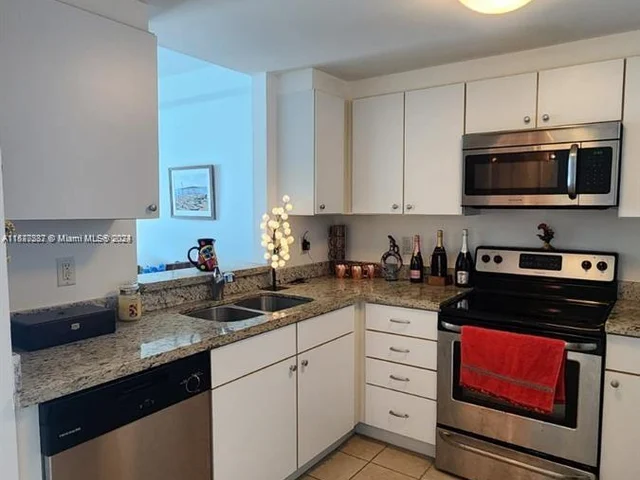 1250 S Miami Ave # 1913, Miami FL 33130