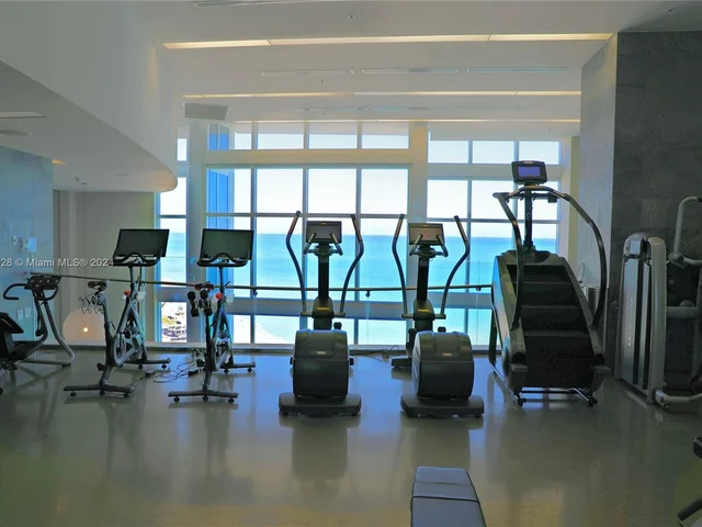 18201 Collins Ave # 505, Sunny Isles Beach FL 33160