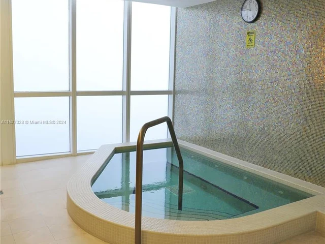 18201 Collins Ave # 505, Sunny Isles Beach FL 33160