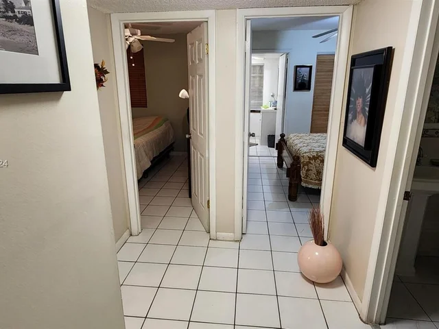 1650 W 57th Ter, Hialeah FL 33012