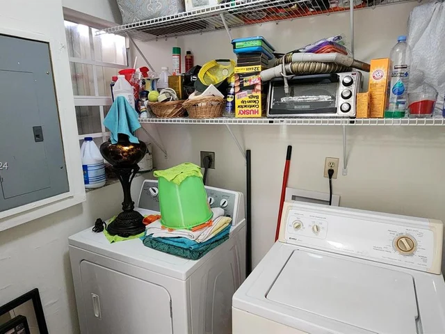 1650 W 57th Ter, Hialeah FL 33012