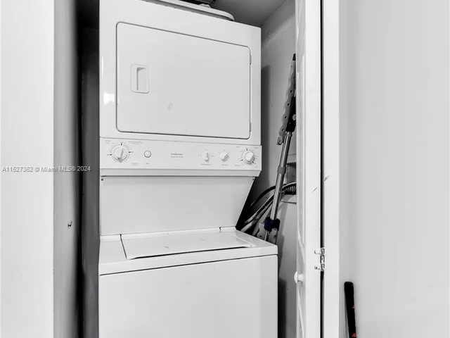 121 Crandon Blvd # 256, Key Biscayne FL 33149