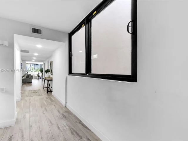 121 Crandon Blvd # 256, Key Biscayne FL 33149