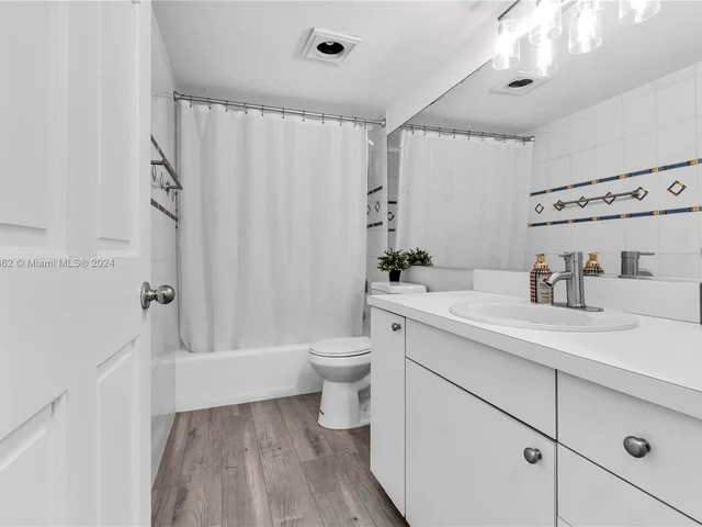 121 Crandon Blvd # 256, Key Biscayne FL 33149