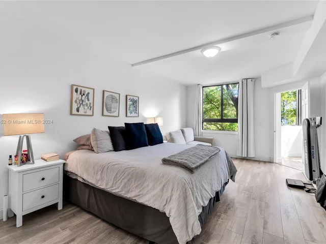 121 Crandon Blvd # 256, Key Biscayne FL 33149