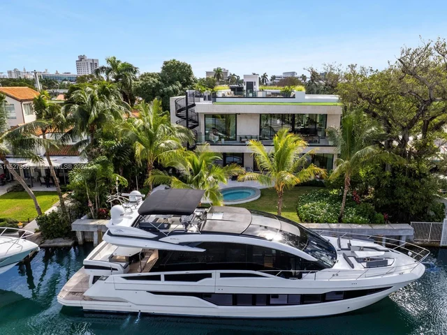 2000 N Bay Rd, Miami Beach FL 33140