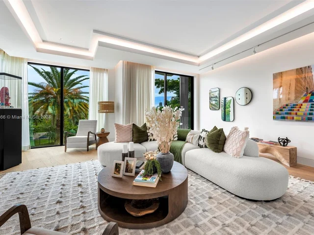 2000 N Bay Rd, Miami Beach FL 33140