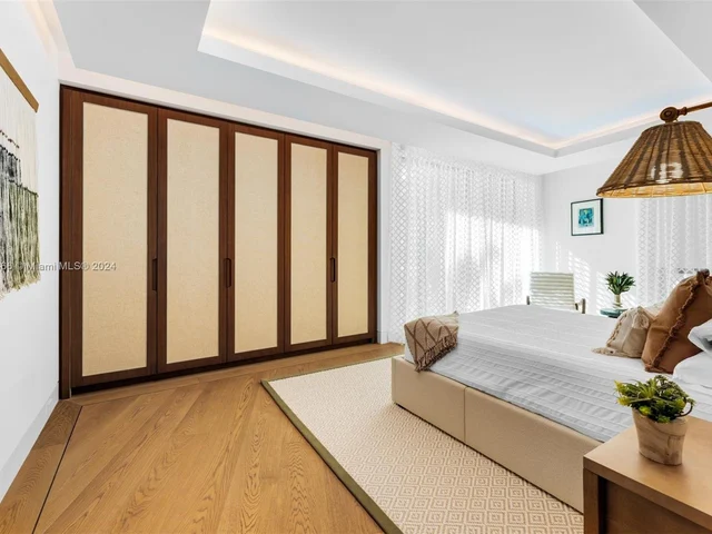 2000 N Bay Rd, Miami Beach FL 33140