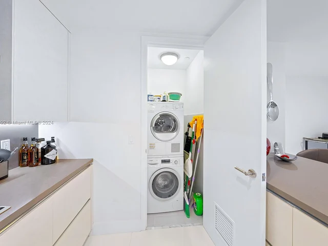 17475 Collins Ave # 903, Sunny Isles Beach FL 33160