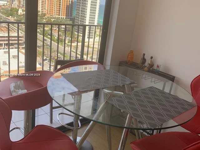 210 174th St # 1918, Sunny Isles Beach FL 33160