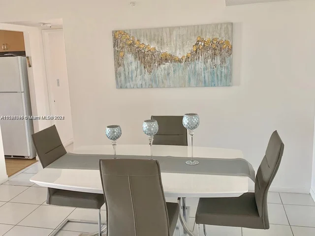 210 174th St # 1918, Sunny Isles Beach FL 33160