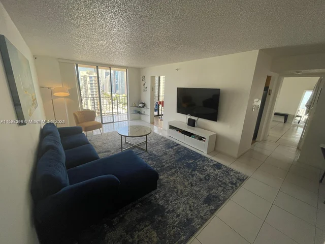 210 174th St # 1918, Sunny Isles Beach FL 33160