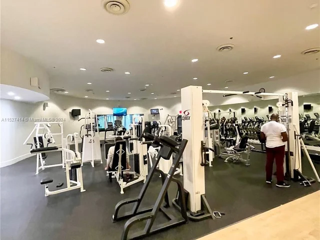 5600 Collins Ave # 16P, Miami Beach FL 33140