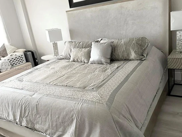 5600 Collins Ave # 16P, Miami Beach FL 33140