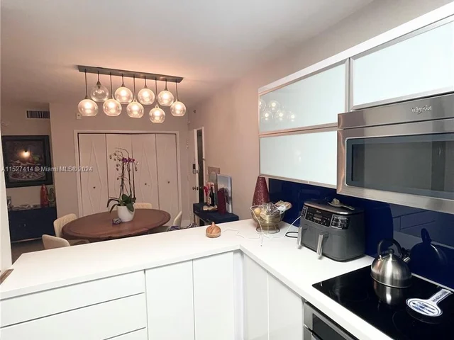 5600 Collins Ave # 16P, Miami Beach FL 33140