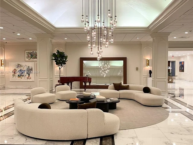 5600 Collins Ave # 16P, Miami Beach FL 33140