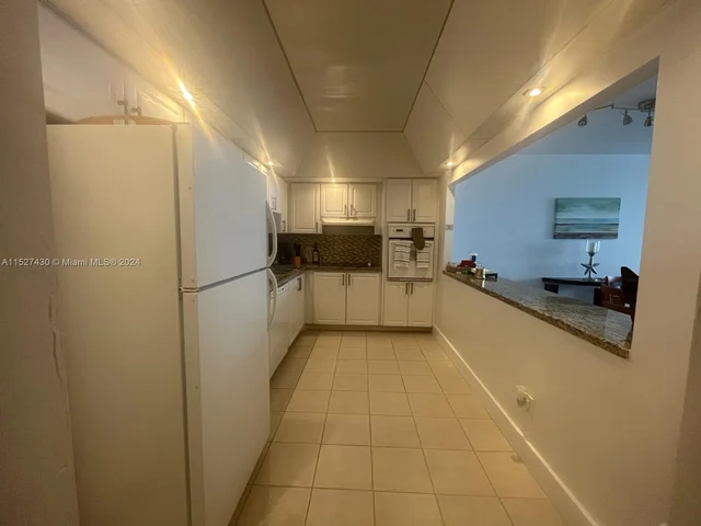 19370 Collins Ave # 1209, Sunny Isles Beach FL 33160